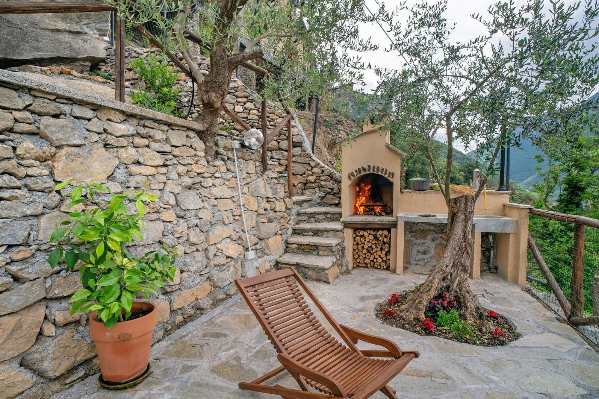 Agriturismo U' Spigu Nonna Annetta Nasino Buitenkant foto